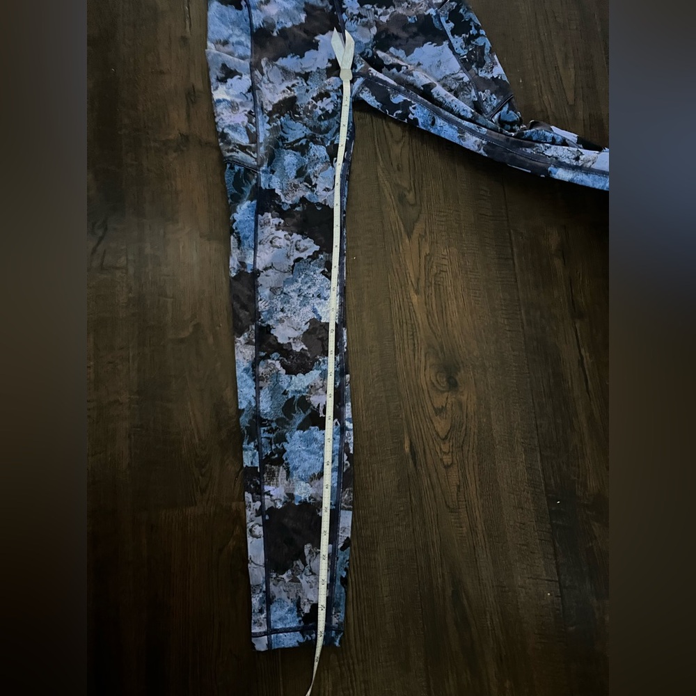 Lululemon Leggings - Picture 2 of 8